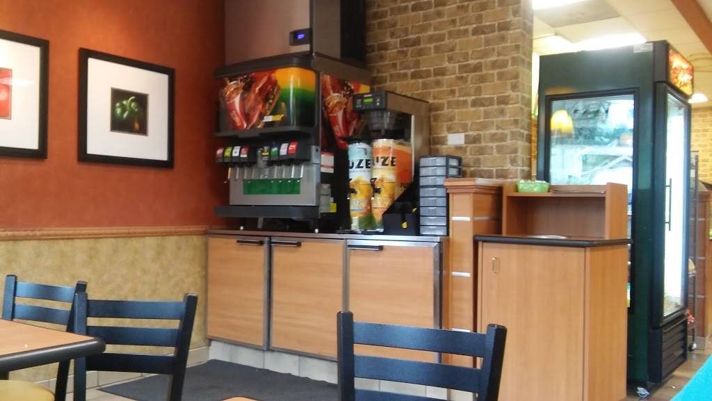 Subway | restaurant | 345 Folly Rd, Charleston, SC 29412, USA | 8437952160 OR +1 843-795-2160