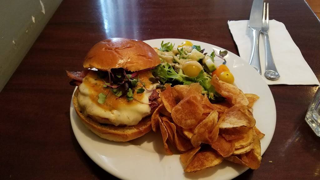 Molto Bene Ristorante & Cicchetti Bar | cafe | 17 North Main Street, Cranbury, NJ 08512, USA | 6096426724 OR +1 609-642-6724