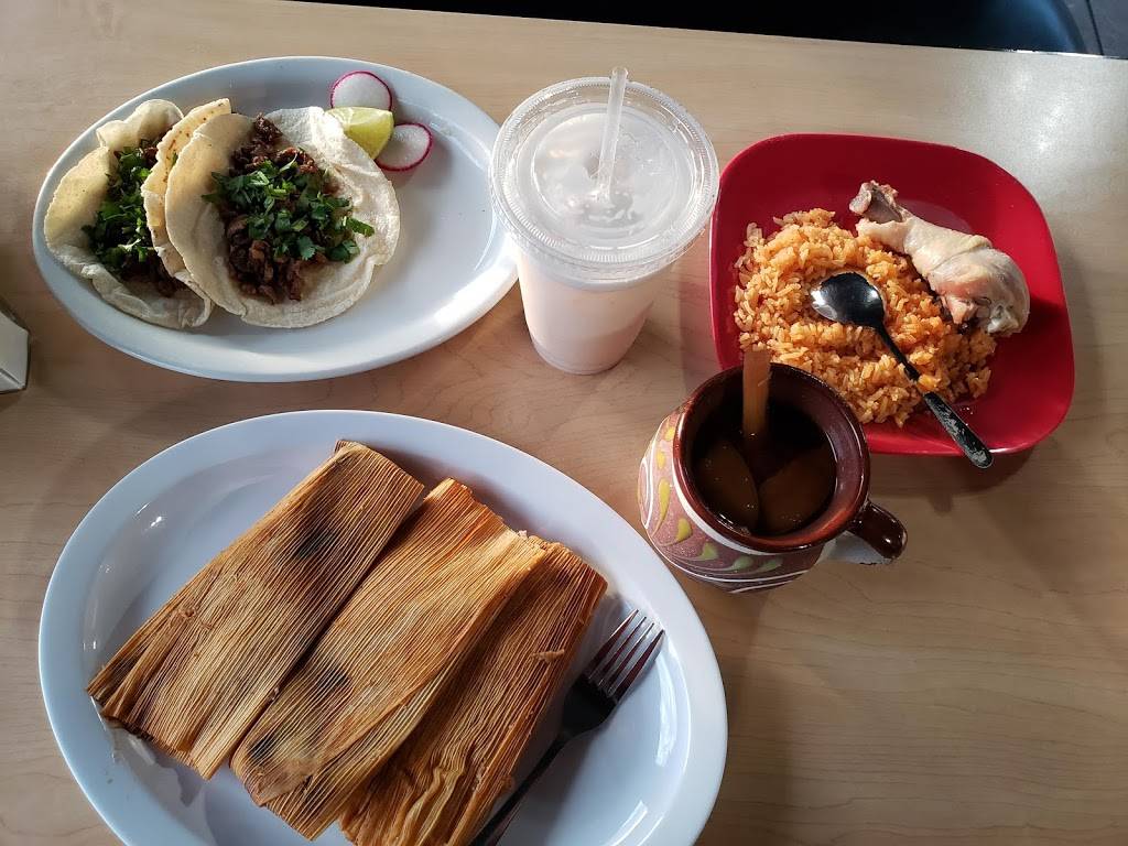 Casa De Caldos | restaurant | 954 N Pacific Hwy, Woodburn, OR 97071, USA | 5039020664 OR +1 503-902-0664