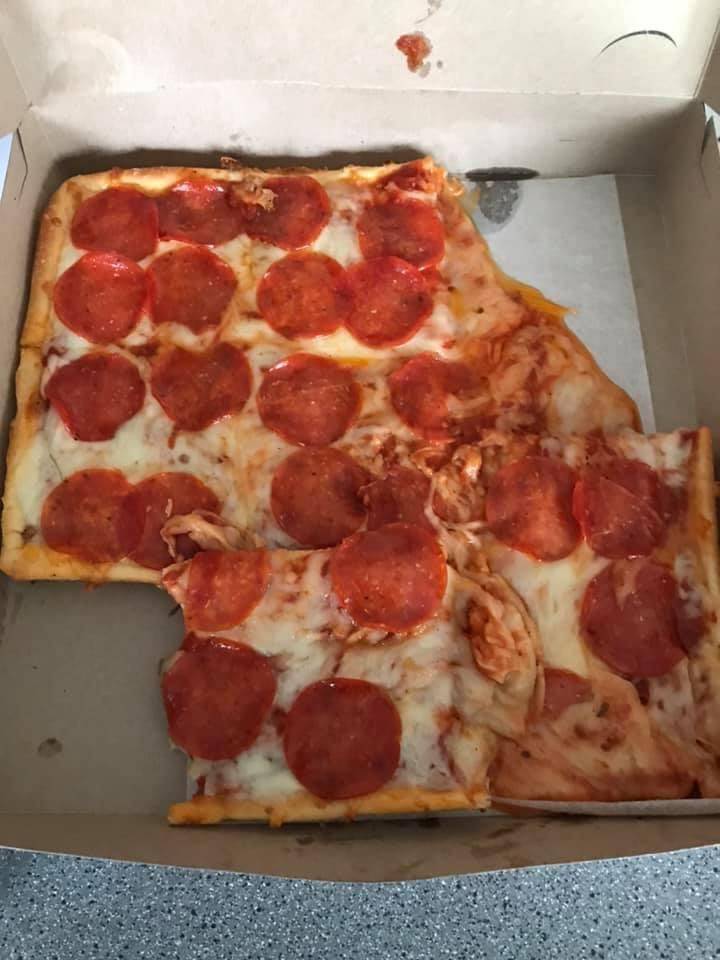 Jays McDonald Pizza Shop | meal takeaway | 114 E Lincoln Ave, McDonald, PA 15057, USA | 7249268100 OR +1 724-926-8100