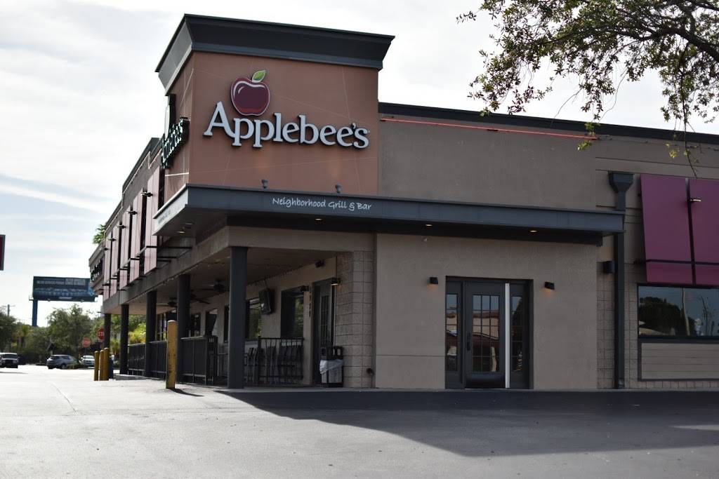 Applebees Grill + Bar | restaurant | 3920 W Hillsborough Ave, Tampa, FL 33614, USA | 8138729666 OR +1 813-872-9666