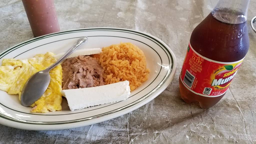 Taqueria y tienda "El Patron" | restaurant | 37007 Lock St, Dade City, FL 33523, USA | 3525180615 OR +1 352-518-0615