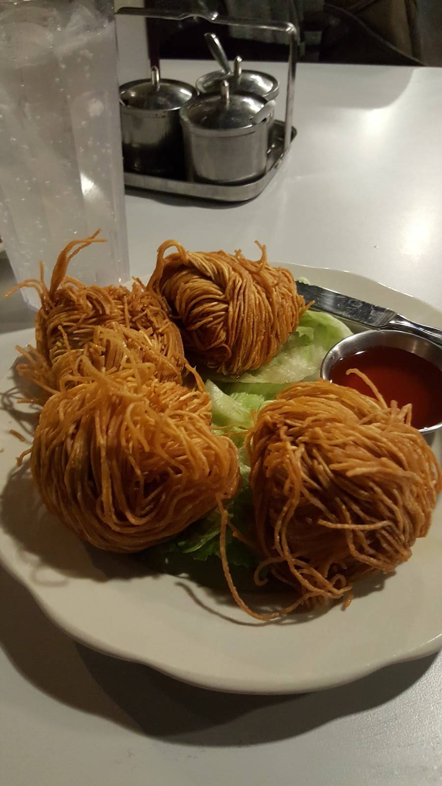 Sawatdee Saint Paul | restaurant | 486 Robert St N, St Paul, MN 55101, USA | 6515287106 OR +1 651-528-7106