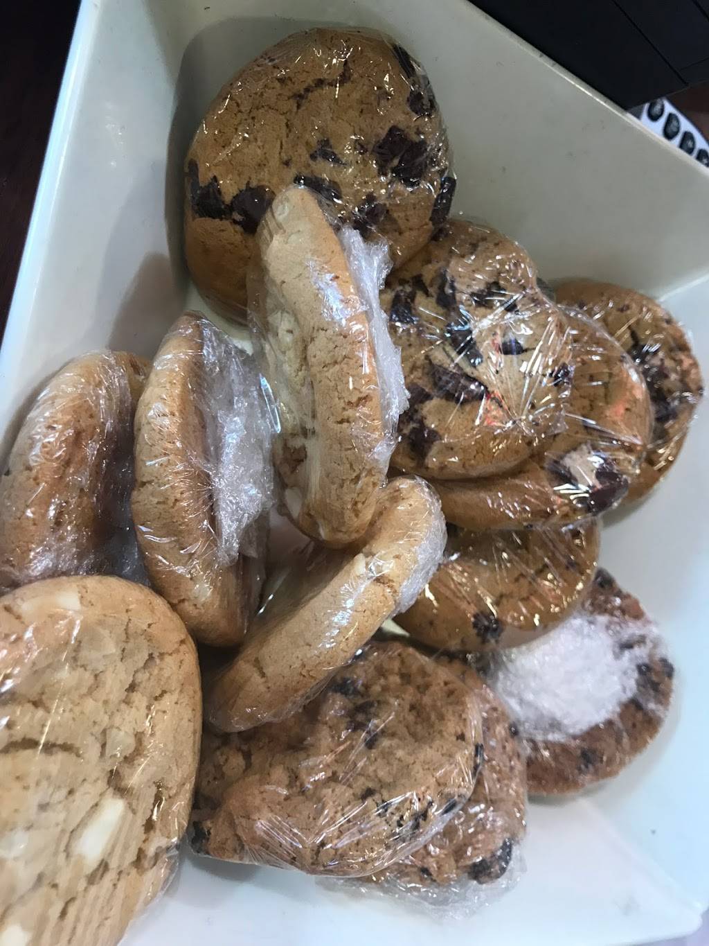 Front Street Deli | meal takeaway | 77 S Front St, Memphis, TN 38103, USA | 9015224824 OR +1 901-522-4824