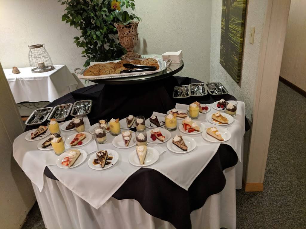 Skips Restaurant and Catering | restaurant | 16710 Lakeshore Rd, New Buffalo, MI 49117, USA | 2694693330 OR +1 269-469-3330