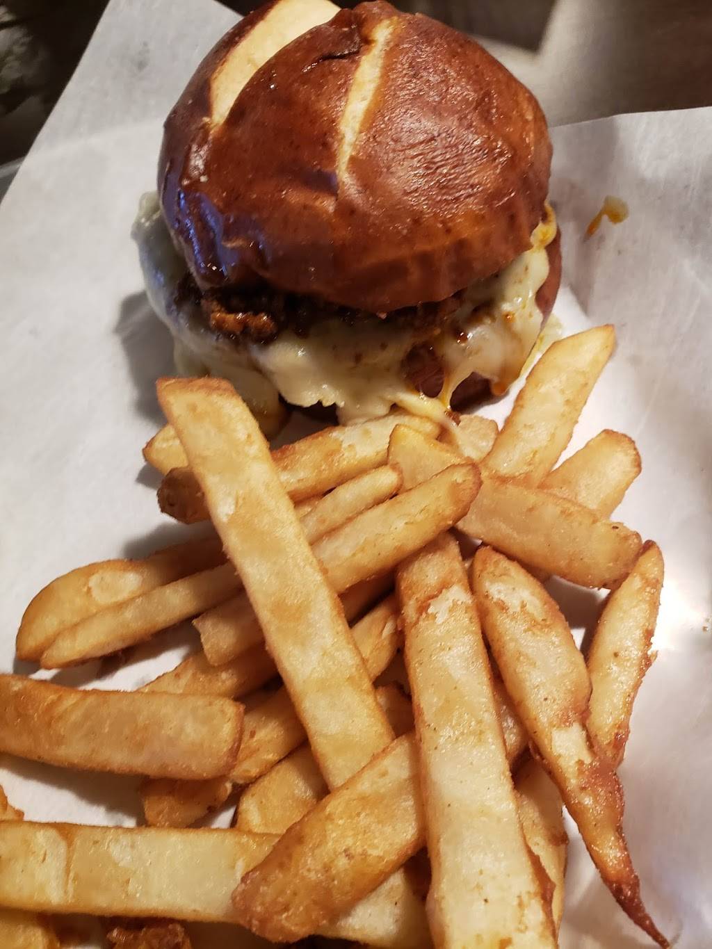 DeHops Brewing Company and Café | restaurant | 363 Cummings Ave NW, Walker, MI 49534, USA | 6168053363 OR +1 616-805-3363