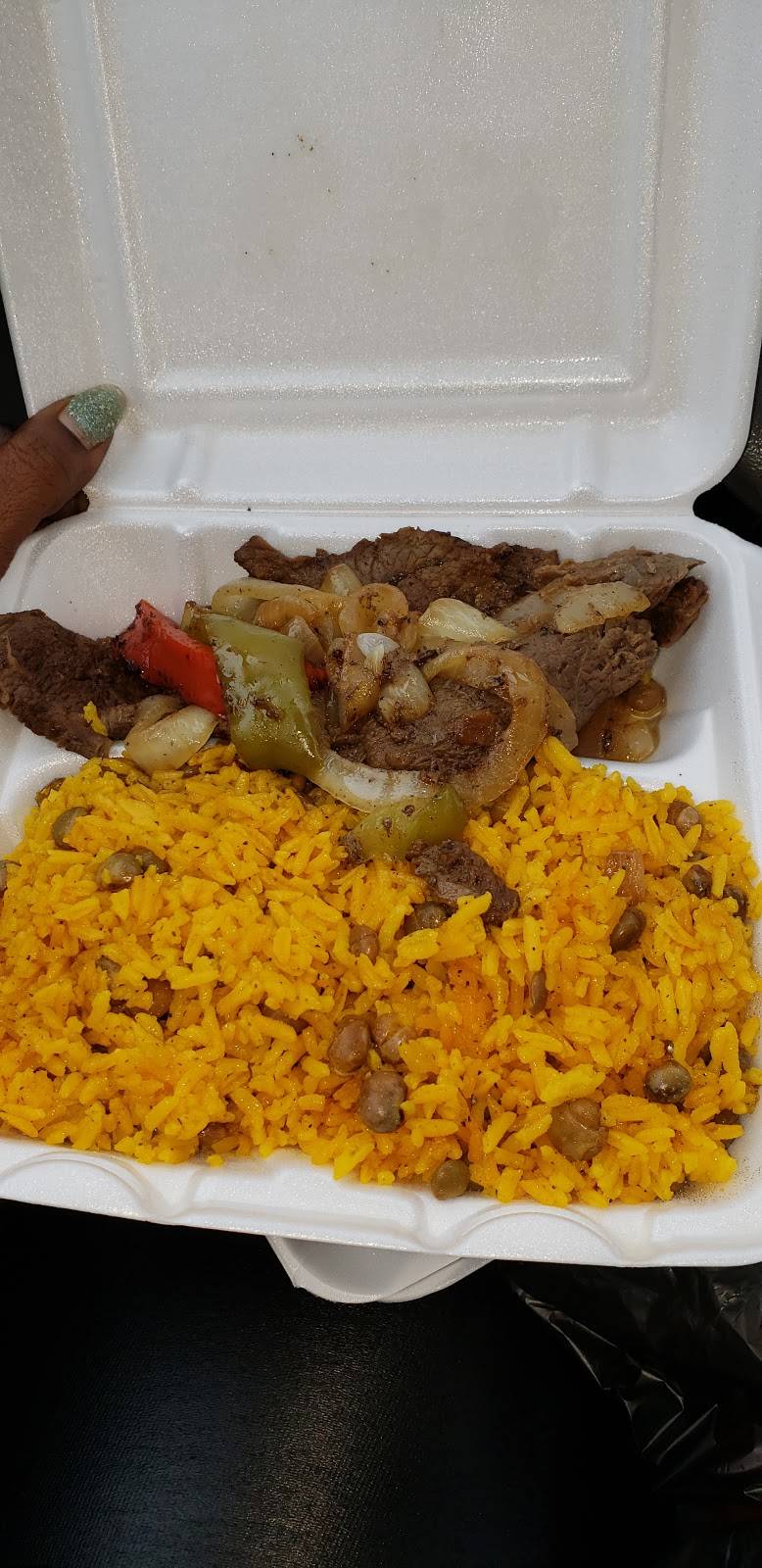 Sabor Latino | restaurant | 825 Grandville Ave SW, Grand Rapids, MI 49503, USA | 6162473560 OR +1 616-247-3560