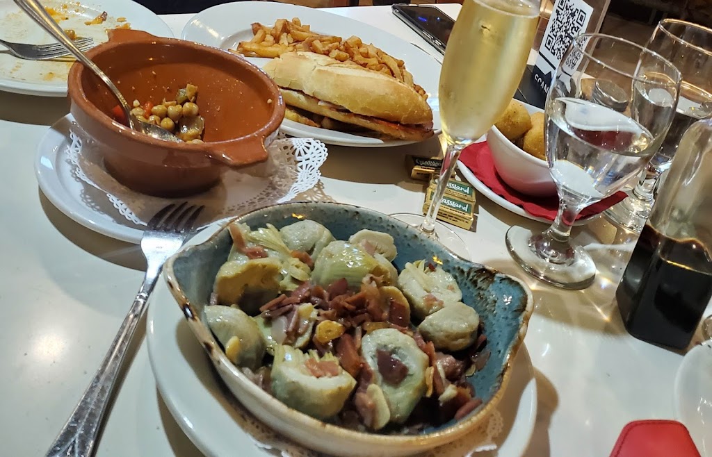 Xixón Spanish Restaurant | restaurant | 2101 SW 22nd St, Miami, FL 33145, USA | 3058549350 OR +1 305-854-9350