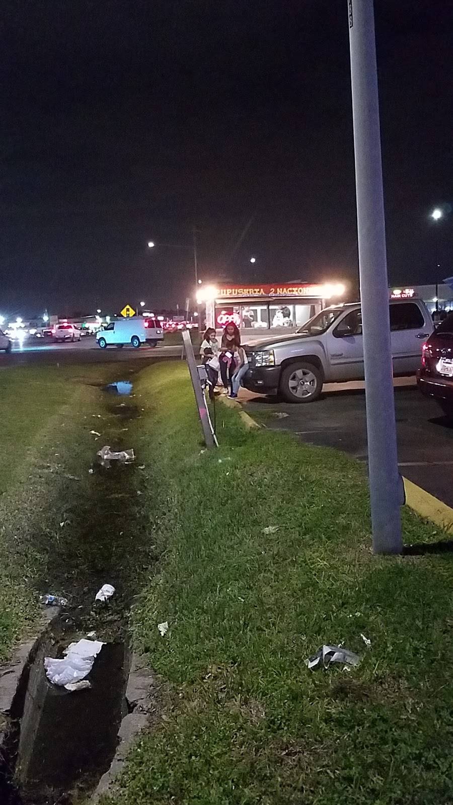 Maldonado Pupuseria | restaurant | 911 Federal Rd, Houston, TX 77015, USA | 7133307449 OR +1 713-330-7449