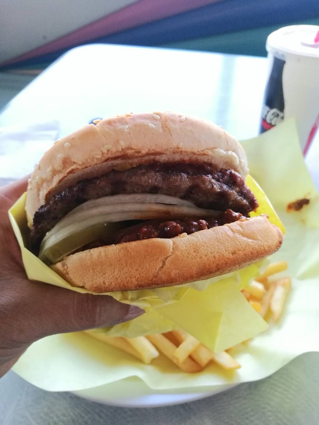 Toms #1 World Famous Chiliburgers | restaurant | 1280 Alabama St, Redlands, CA 92374, USA | 9093079742 OR +1 909-307-9742