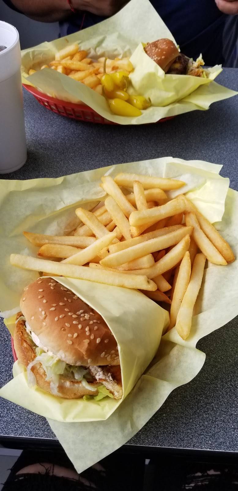 Tip Top Hamburgers | restaurant | 8612 Woodman Ave, Arleta, CA 91331, USA | 8188943835 OR +1 818-894-3835