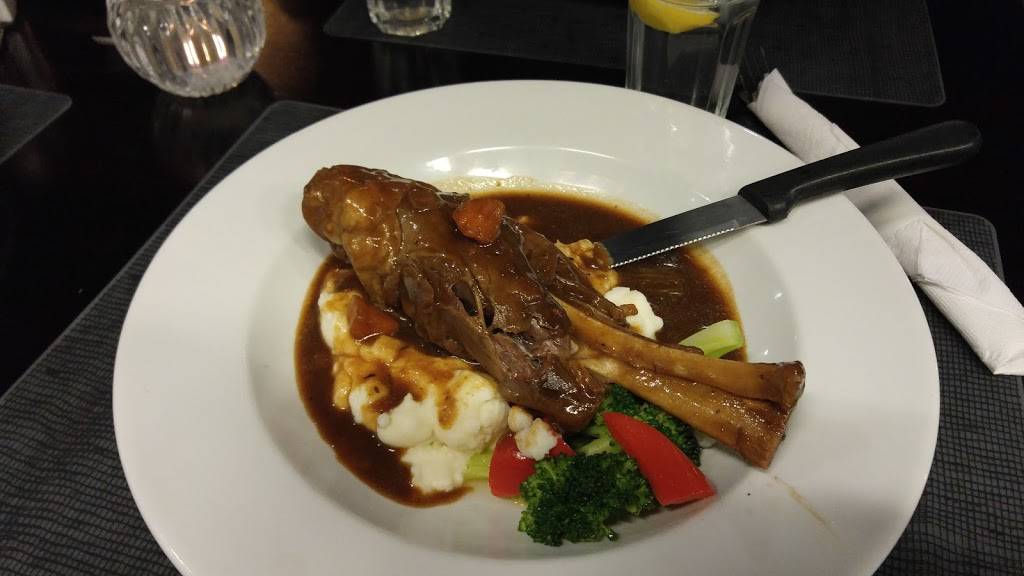 Lionheart British Pub & Restaurant | restaurant | 3221 Derry Rd W, Mississauga, ON L5N 7L7, Canada | 9058246669 OR +1 905-824-6669