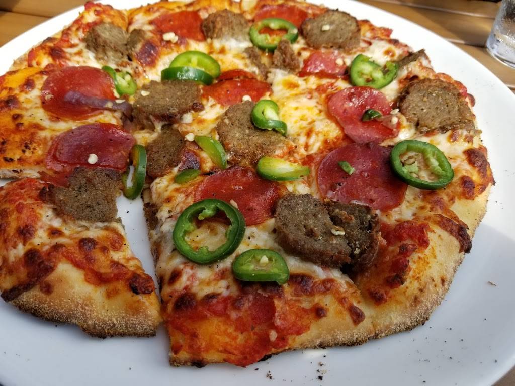 Five West | restaurant | 1991 Commerce Dr NW, Rochester, MN 55901, USA | 5073615555 OR +1 507-361-5555