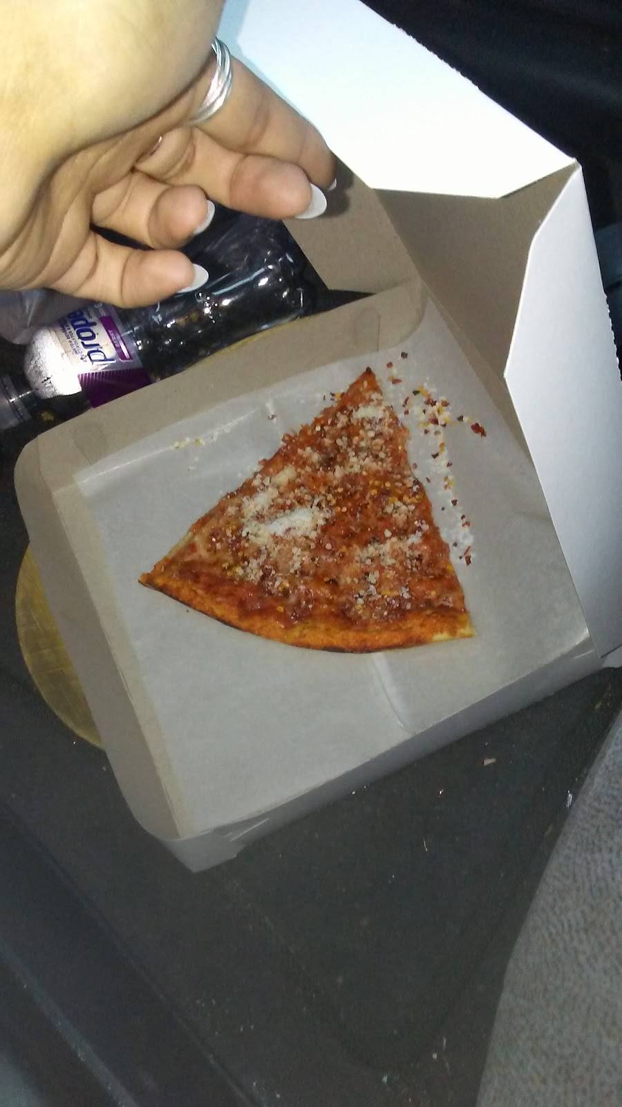 Randolph Famous Pizza | restaurant | 408 Center St, Randolph, MA 02368, USA | 7819619070 OR +1 781-961-9070