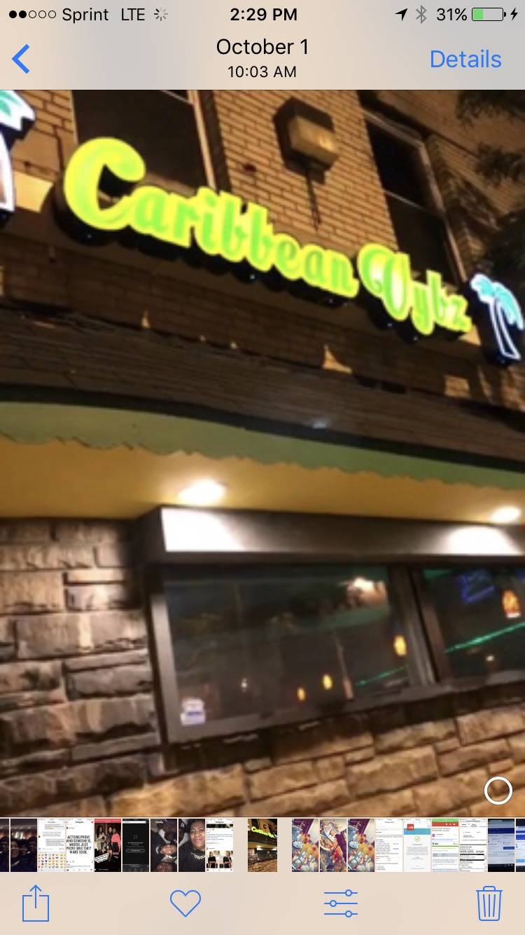 Caribbean Vybz Bar & Grille | restaurant | 7114 St Clair Ave, Cleveland, OH 44103, USA | 2168628878 OR +1 216-862-8878