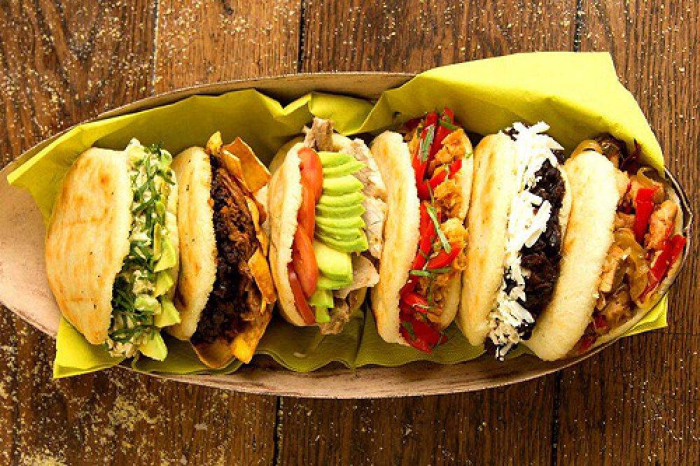 Arepa Express | restaurant | 23-27 Lexington Ave, Passaic, NJ 07055, USA | 9737781395 OR +1 973-778-1395