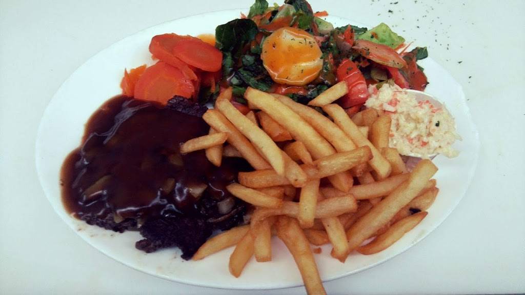 Snack-Bar Ste-Croix | restaurant | 6087 Rue Principale, Sainte-Croix, QC G0S 2H0, Canada | 4189263030 OR +1 418-926-3030