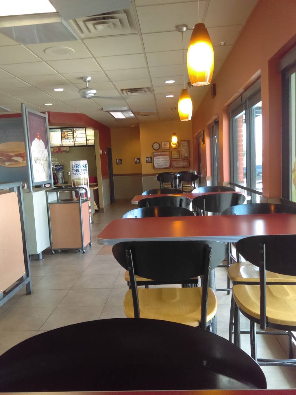 Jack in the Box | restaurant | 690 SW 19th St, Moore, OK 73160, USA | 4057930546 OR +1 405-793-0546