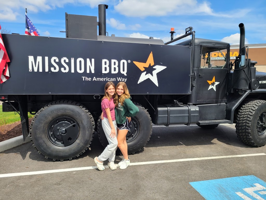 Mission Bbq | restaurant | 5230 N Main St, Mishawaka, IN 46545, USA | 5743553434 OR +1 574-355-3434