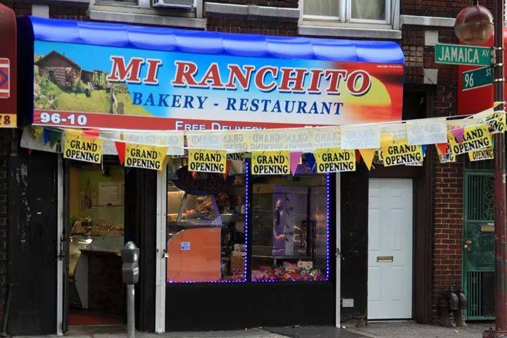 Tavares | restaurant | 96-10 Jamaica Ave, Woodhaven, NY 11421, USA | 7184410068 OR +1 718-441-0068