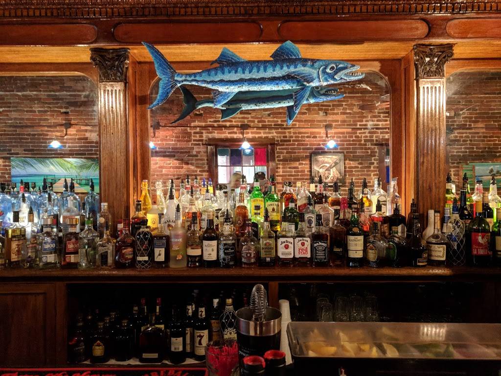 The Breezeway Restaurant & Bar | restaurant | 112 E 1st St, Sanford, FL 32771, USA | 4078781284 OR +1 407-878-1284