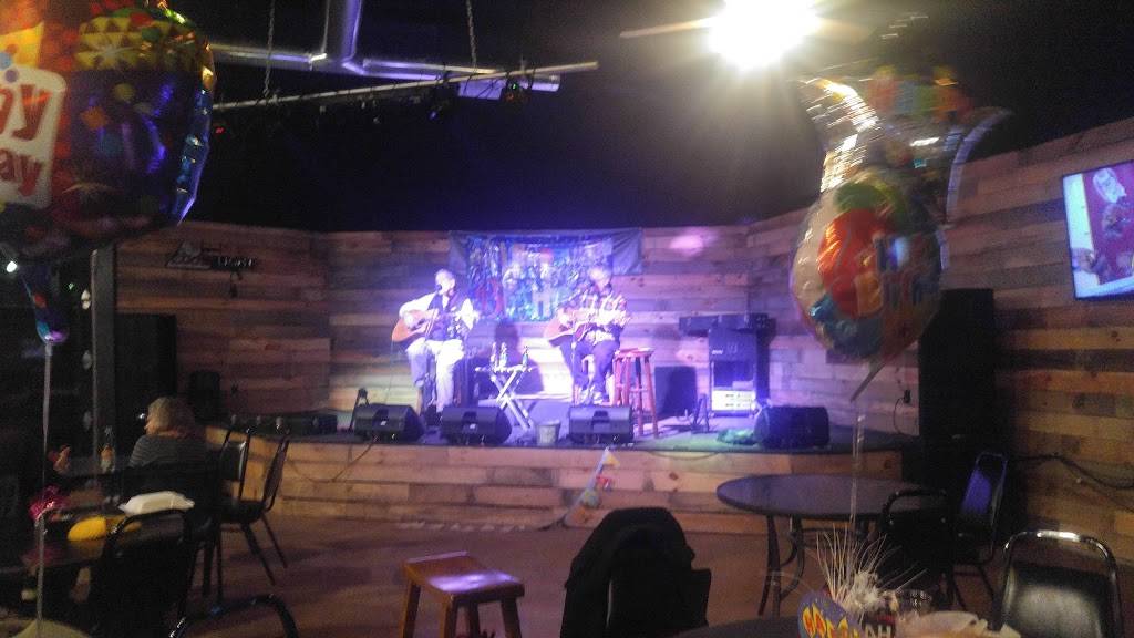 Waterfront Grille and Gathering | restaurant | 220 Athens Boonesboro Rd, Winchester, KY 40391, USA | 8595279910 OR +1 859-527-9910