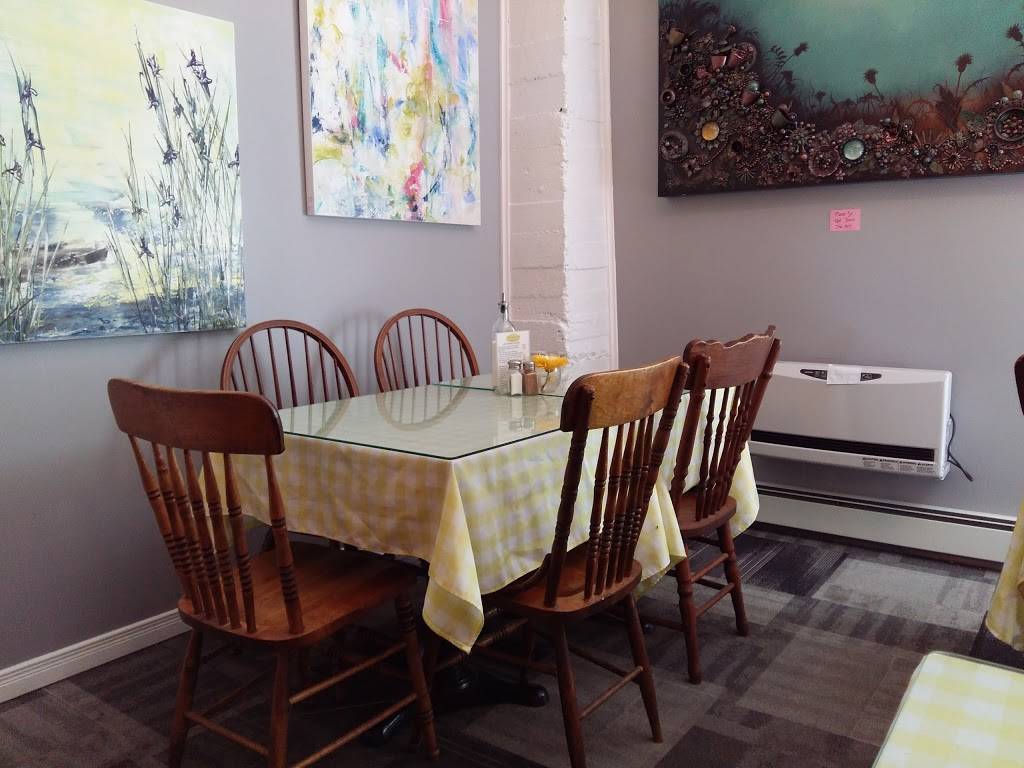 Yellow Canoe Cafe | restaurant | 108 St Lawrence St, Merrickville, ON K0G 1N0, Canada | 6132692833 OR +1 613-269-2833