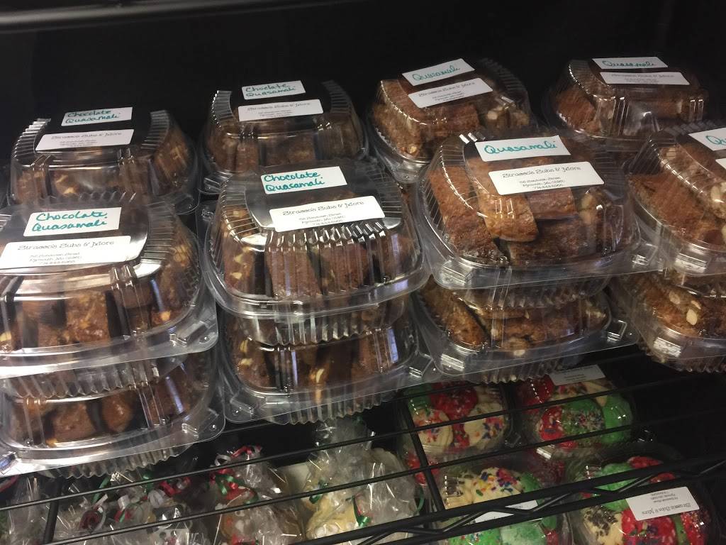 Straccos Subs And More | restaurant | 85 Sandwich St, Plymouth, MA 02360, USA | 7743435968 OR +1 774-343-5968