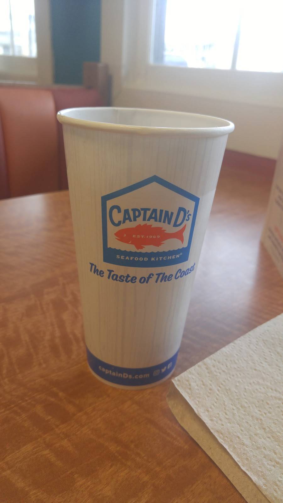 Captain Ds | restaurant | 1626 W Bypass, Bowling Green, KY 42101, USA | 2708424808 OR +1 270-842-4808