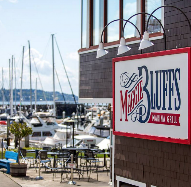 Maggie Bluffs | restaurant | 2601 W Marina Pl, Seattle, WA 98199, USA | 2062838322 OR +1 206-283-8322