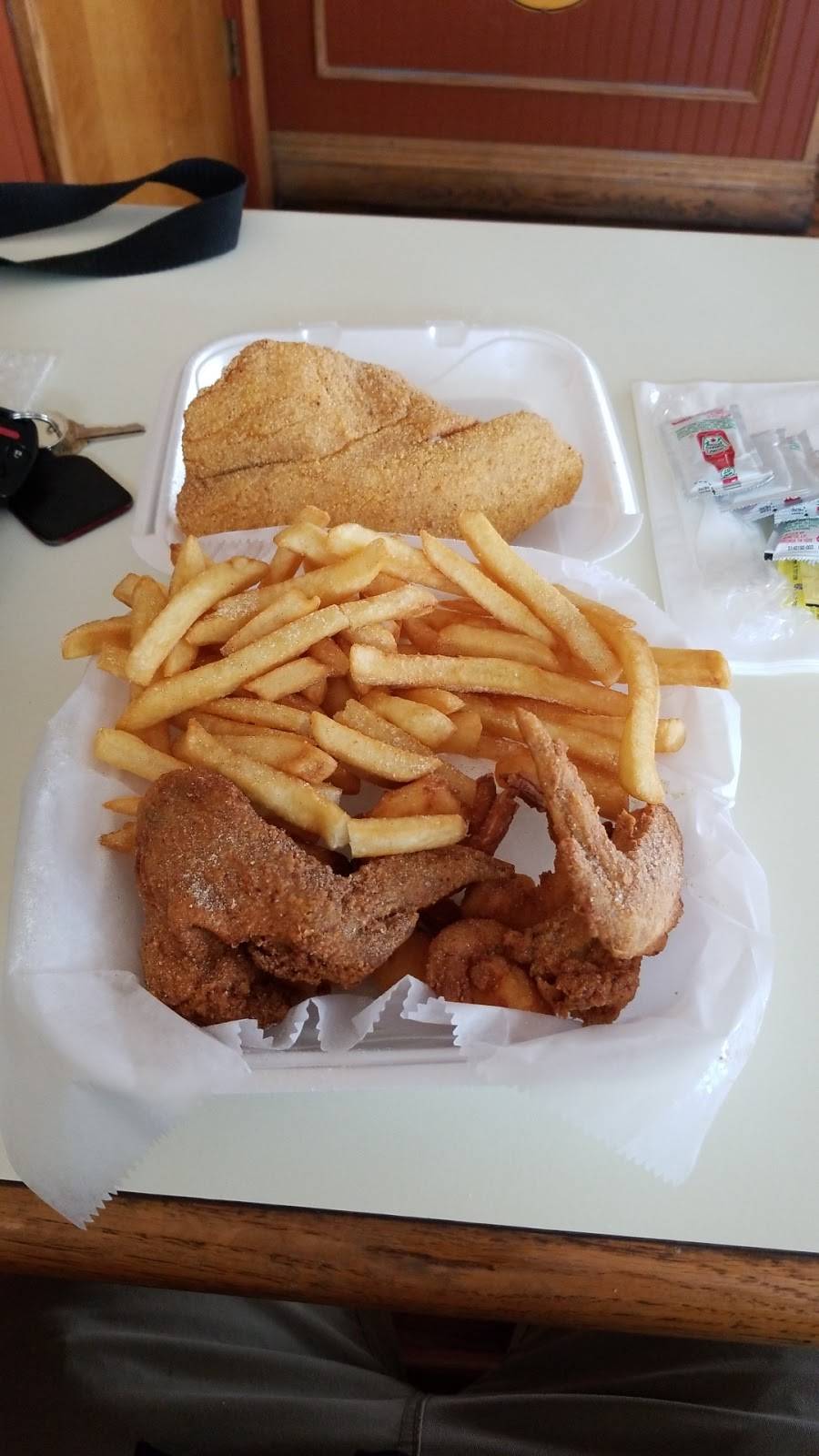 Hooks Fish & Chicken | restaurant | 6201 W Sunrise Blvd, Plantation, FL 33313, USA | 9545848644 OR +1 954-584-8644