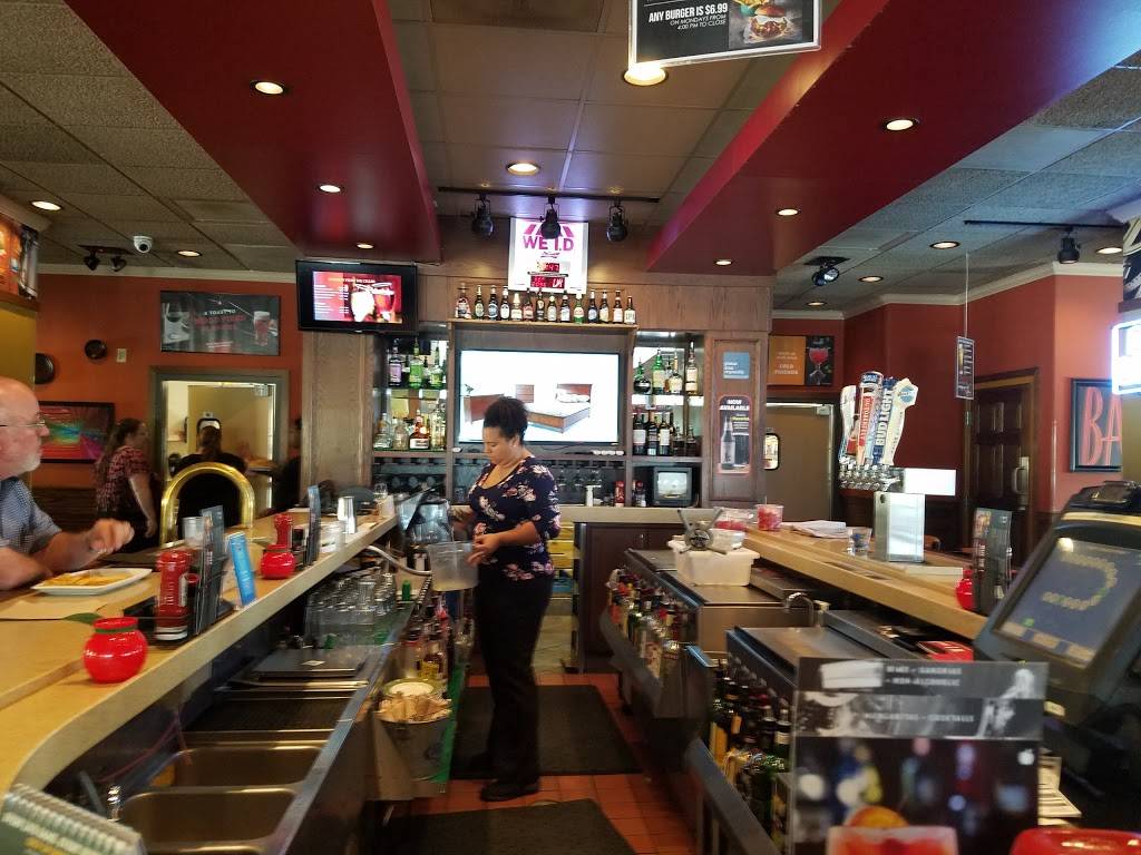 Applebees Grill + Bar | restaurant | 3005 W Kimberly Rd, Davenport, IA 52806, USA | 5634458646 OR +1 563-445-8646