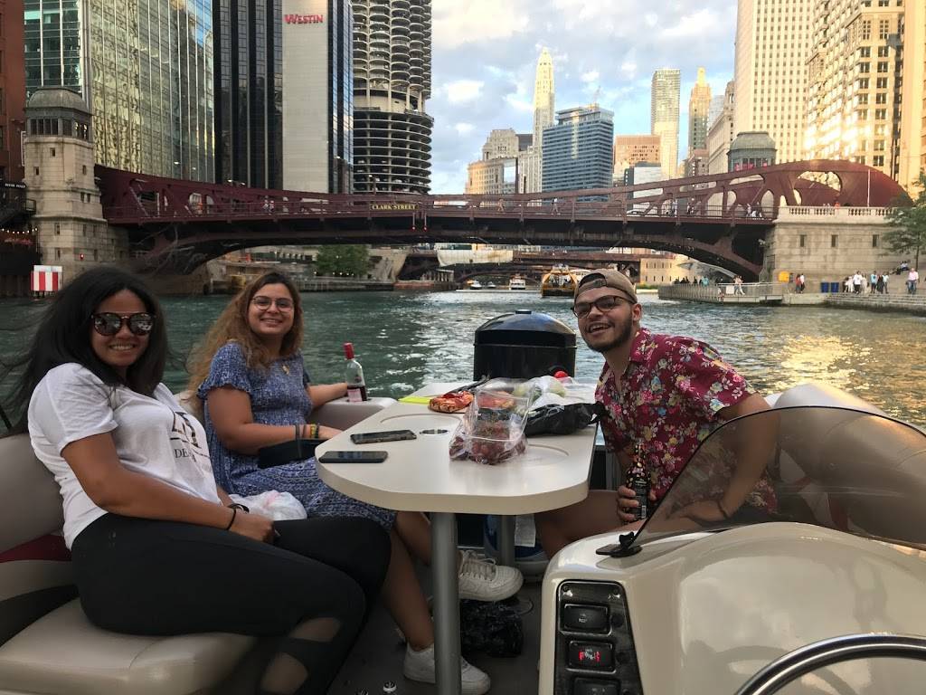 BBQ Pontoon | restaurant | 2120 S Canal St, Chicago, IL 60616, USA | 7707668666 OR +1 770-766-8666