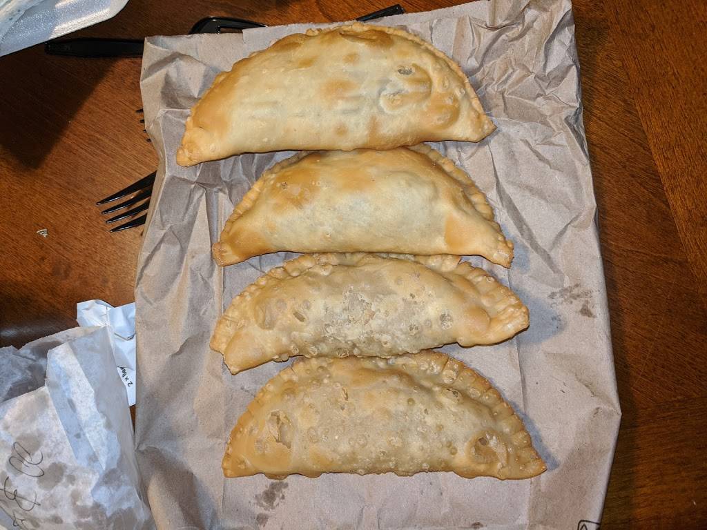 Empanadas Latin Street Food | restaurant | 5543 Ridge Rd, Parma, OH 44129, USA | 4403405618 OR +1 440-340-5618