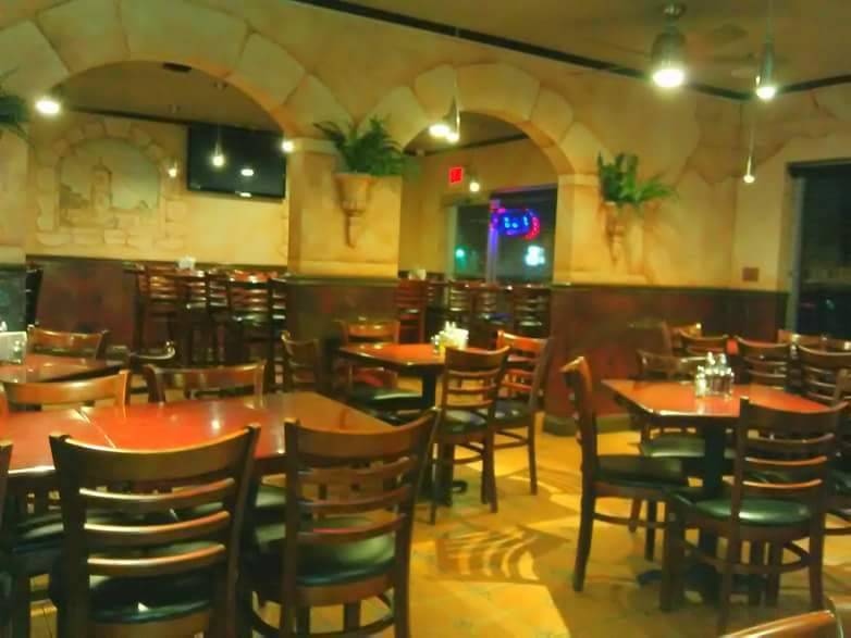 La Giraldilla On Hillsborough Ave | restaurant | 1003 W Hillsborough Ave, Tampa, FL 33603, USA | 8136447076 OR +1 813-644-7076
