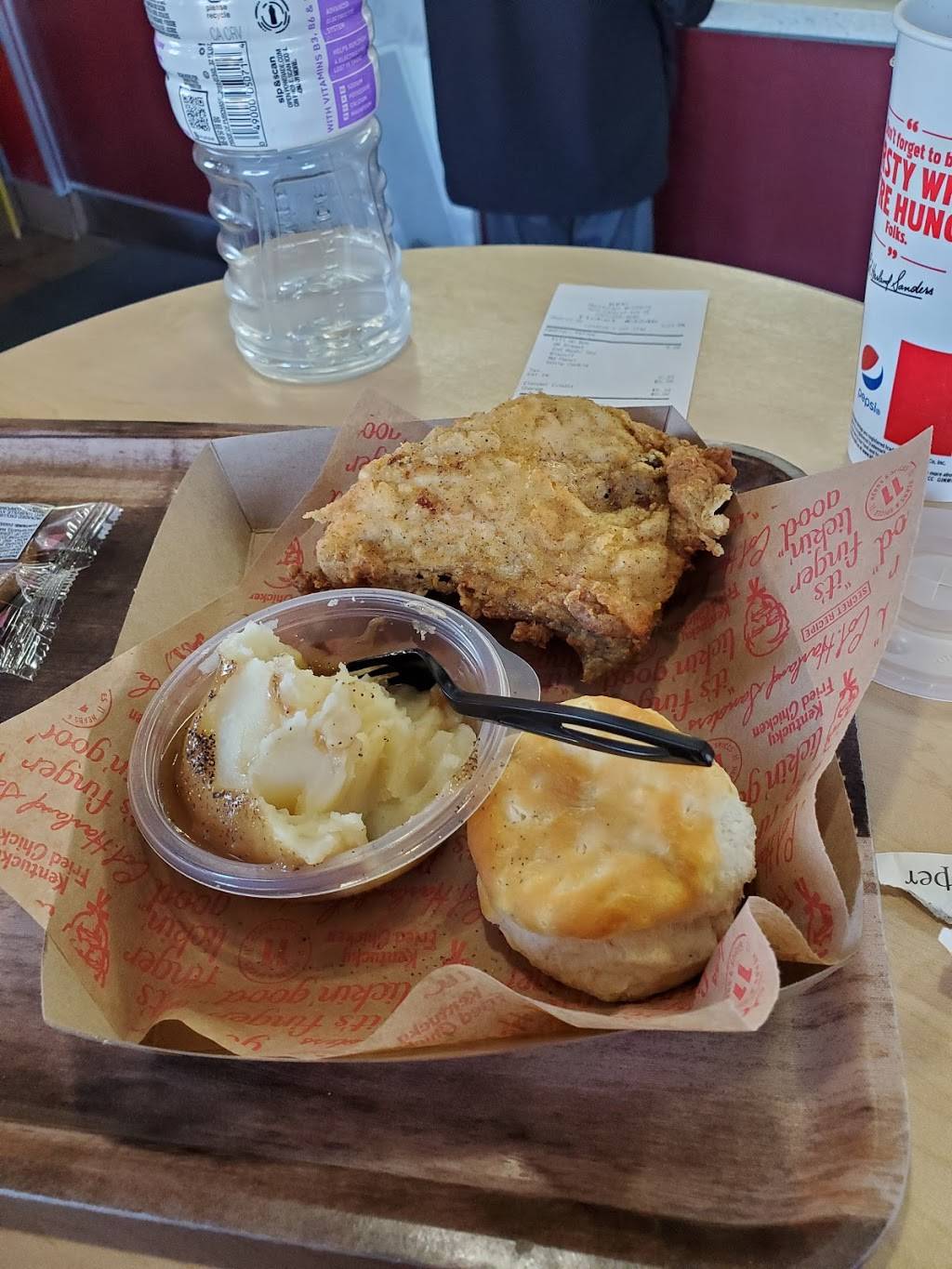 KFC | restaurant | 7010 Central Ave SE, Albuquerque, NM 87108, USA | 5052554640 OR +1 505-255-4640