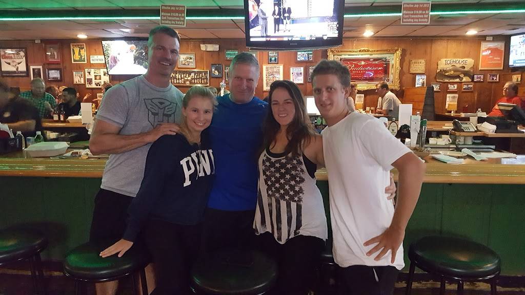 Uncle Als | restaurant | 8200 Griffin Rd, Davie, FL 33328, USA | 9544341630 OR +1 954-434-1630