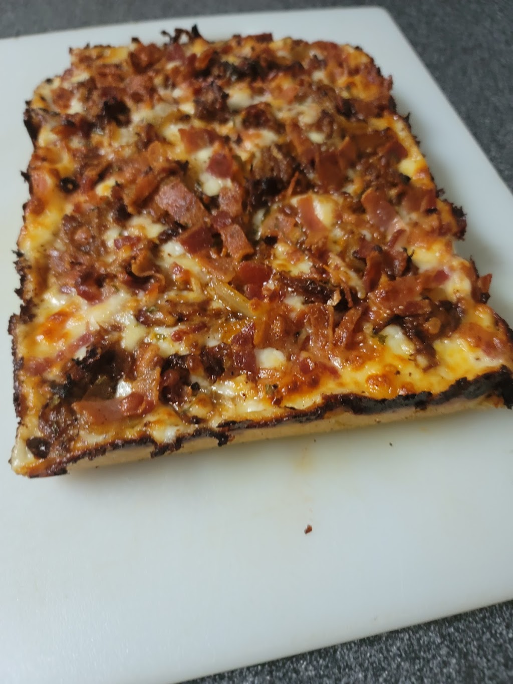 Woodward Ave Detroit Style Pizza | restaurant | 500 W Summit Ave, Charlotte, NC 28203, USA | 7043248785 OR +1 704-324-8785