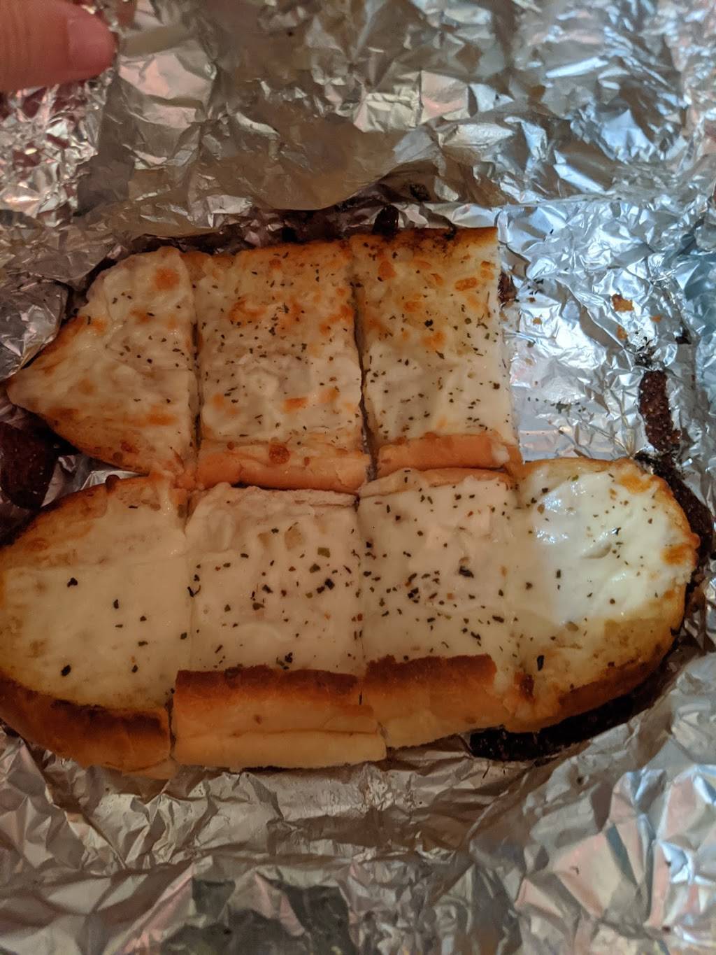 Parrs pizza | meal takeaway | 118 E Main St, Hebron, OH 43025, USA | 7408220008 OR +1 740-822-0008