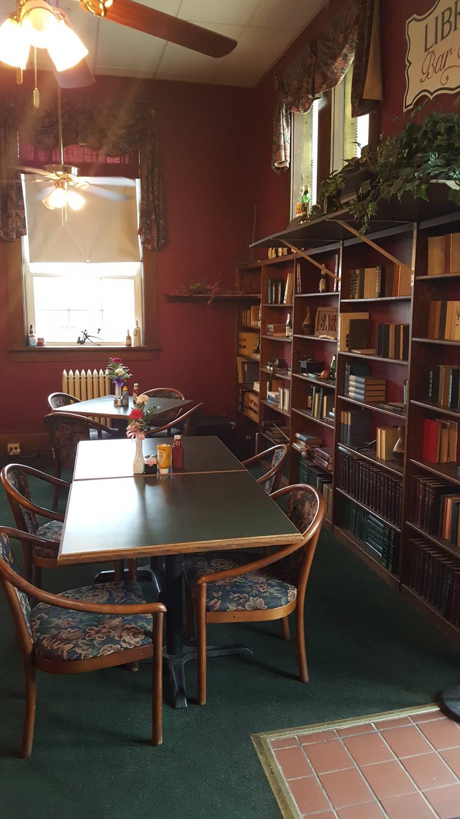 Library Bar & Grill | restaurant | 203 N Center St, Corry, PA 16407, USA | 8146659464 OR +1 814-665-9464