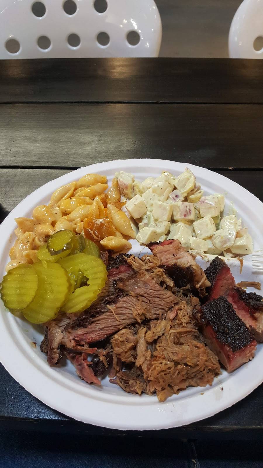 Rolling Smoke BBQ | restaurant | 2501 Dallas St, Aurora, CO 80010, USA | 7205734142 OR +1 720-573-4142