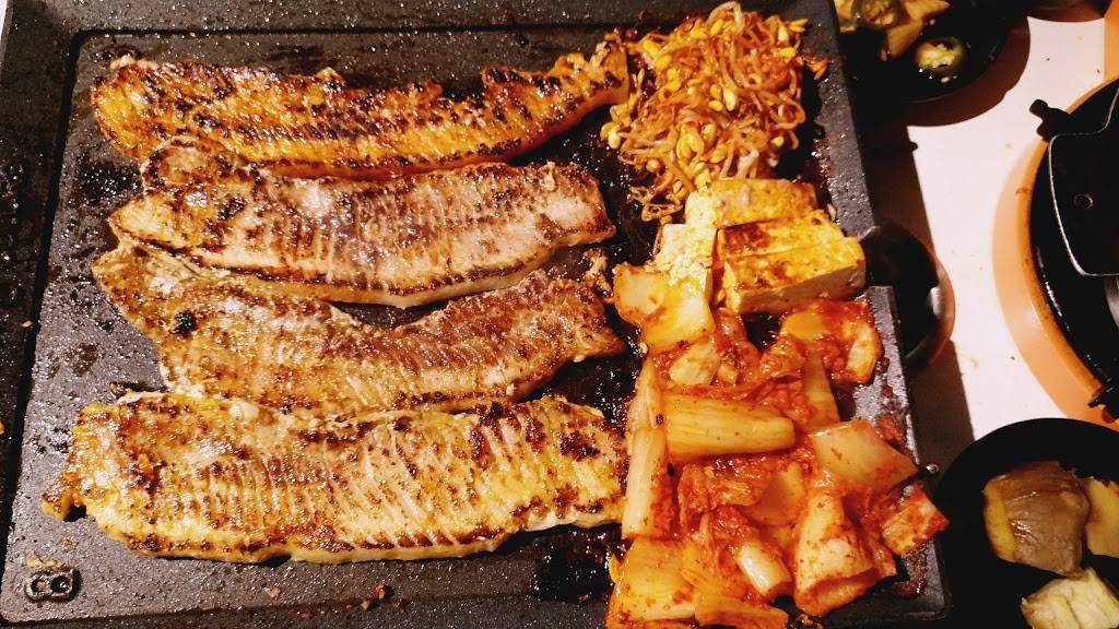Eight Korean BBQ | restaurant | 863 S Western Ave, Los Angeles, CA 90005, USA | 2133651750 OR +1 213-365-1750