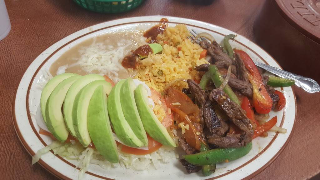 Mi Tierra | restaurant | 8484 Florin Rd, Sacramento, CA 95828, USA | 9163839621 OR +1 916-383-9621