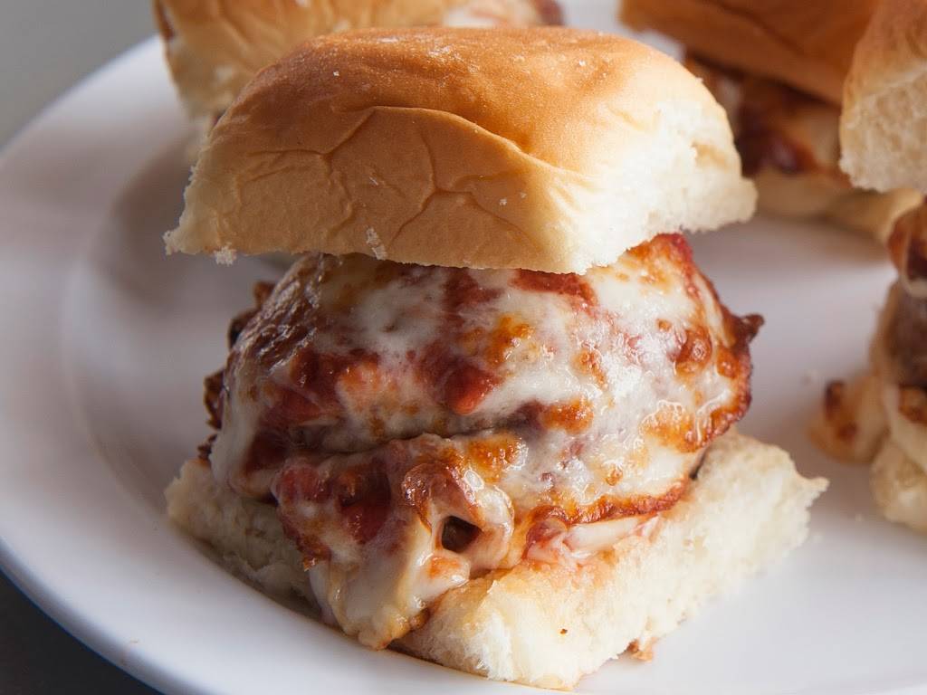 Fresh Brothers | meal delivery | 16060 Ventura Blvd, Encino, CA 91436, USA | 8185282100 OR +1 818-528-2100