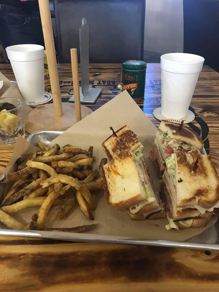 The Rack Pub and Eatery Rockport | restaurant | 3817 Hwy 35 S, Rockport, TX 78382, USA | 3613862540 OR +1 361-386-2540