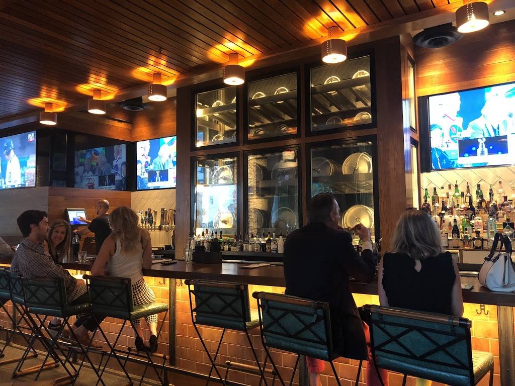 Meeting at Market | restaurant | 120 Market St, Charleston, SC 29401, USA | 8437247205 OR +1 843-724-7205