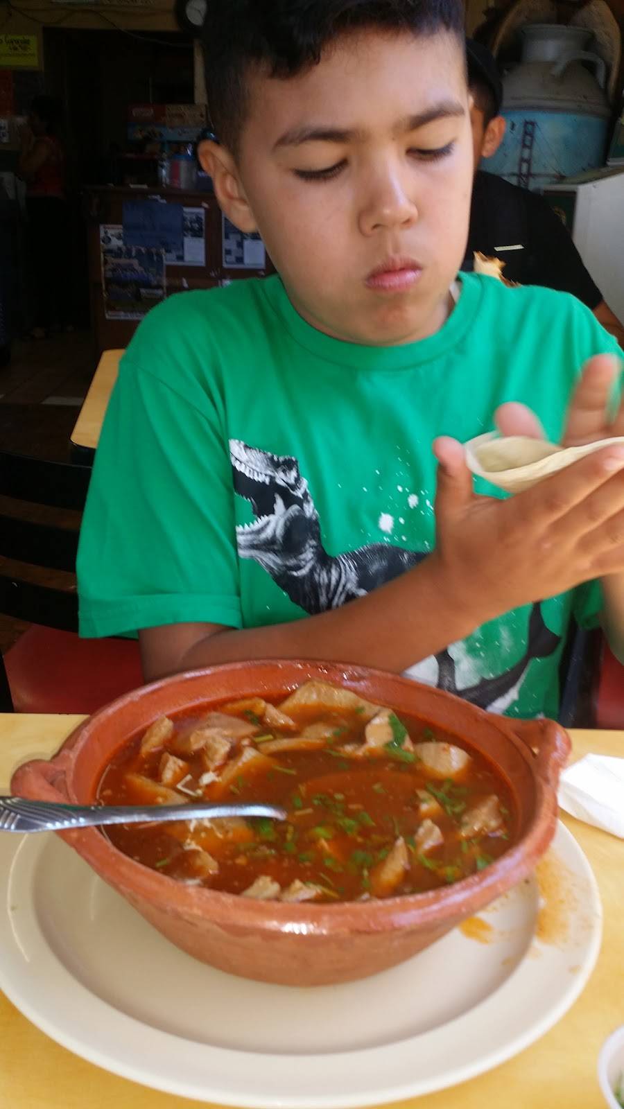 Taqueria Caporales | restaurant | 601 W Hueneme Rd, Oxnard, CA 93033, USA | 8054888800 OR +1 805-488-8800