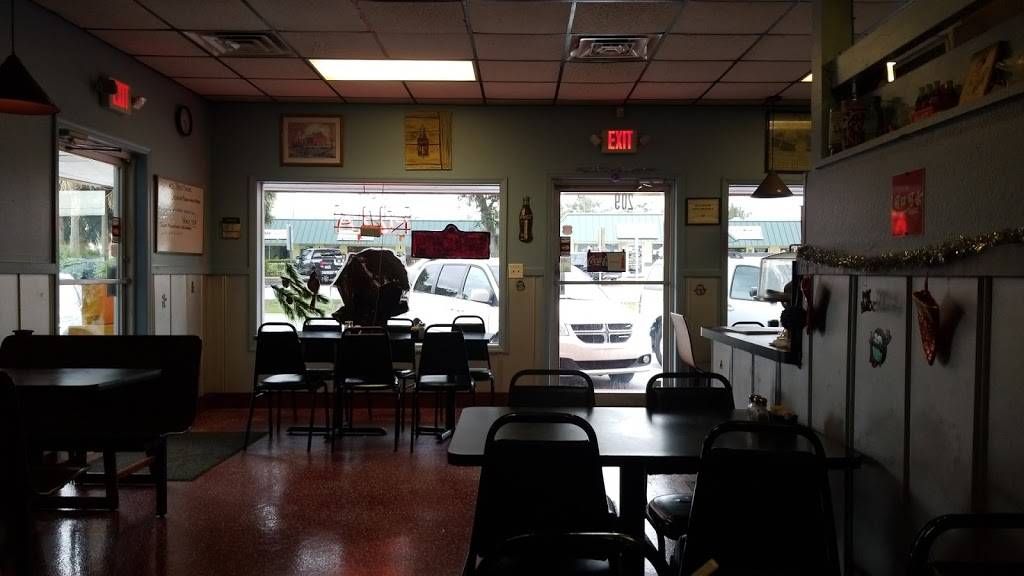 Schoonis Italian American | restaurant | 209 N Main Ave, Lake Placid, FL 33852, USA | 8634655060 OR +1 863-465-5060