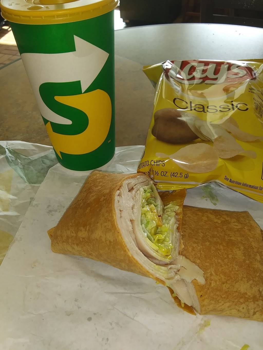 Subway | restaurant | 6820 Suwannee Plaza Ln, Live Oak, FL 32060, USA | 3863627497 OR +1 386-362-7497