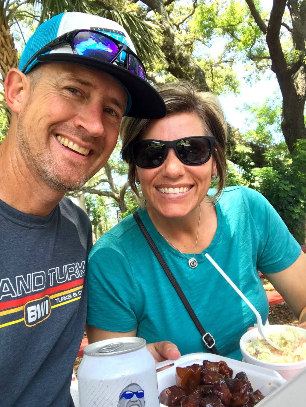 Elis Bar-B-Que | restaurant | 360 Skinner Blvd, Dunedin, FL 34698, USA | 7277384856 OR +1 727-738-4856